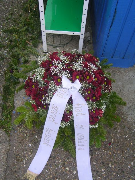 15_szal_bordo_holland_krizantem_gorog_koszoru.jpg